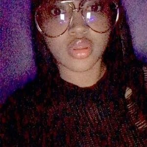 Meet your Posher, Jasmine